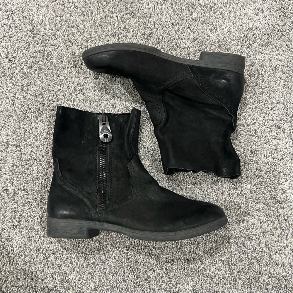 BCBGeneration ROSSY Black Genuine Leather Urban Zip Ankle Boots Women’s US 8.5